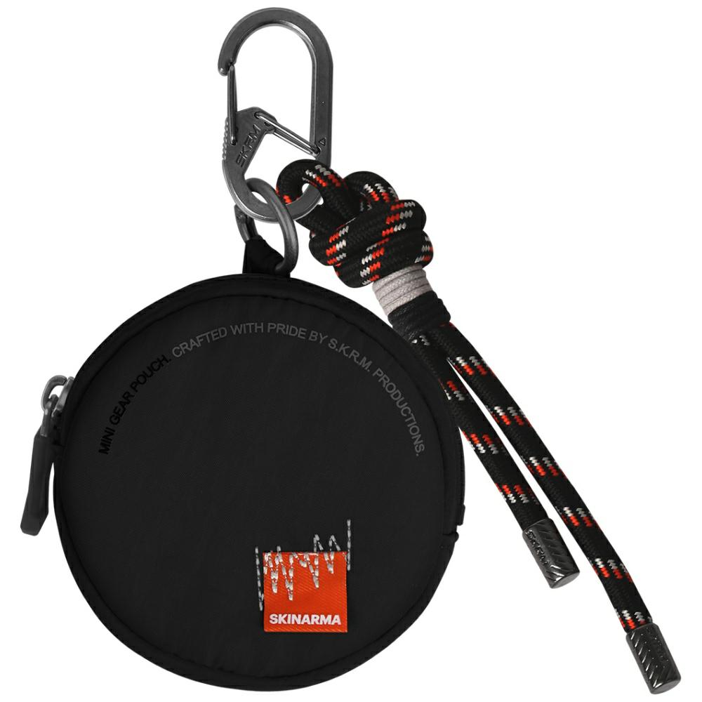 Pouch with carabiner Skinarma Jax juodas aprašymas - Prekės nuotrauka