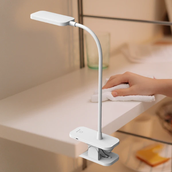 Proove stalinis šviestuvasLight Bite LED 1200mAh 5W baltos spalvos aprašymas - Prekės nuotrauka Proove stalinis šviestuvasLight Bite LED 1200mAh 5W baltos spalvos aprašymas - Prekės nuotrauka