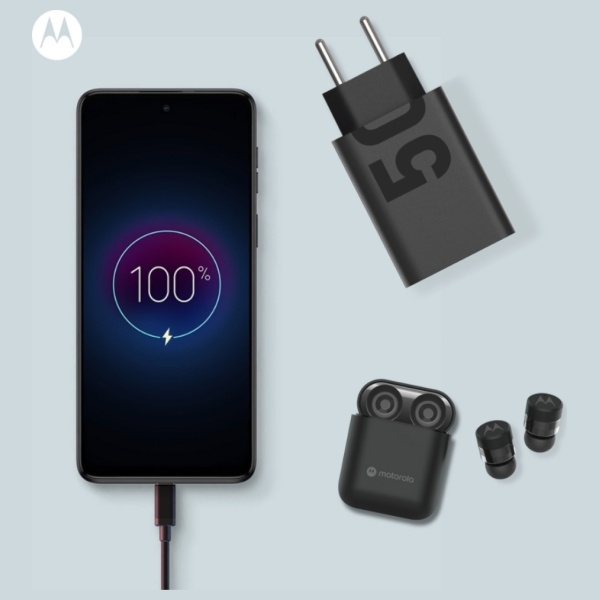 Sieninis įkroviklis Motorola TurboPower 50W Dual USB-C/USB-A su USB-C 1m laidu, juodos spalvos aprašymas - Prekės nuotrauka