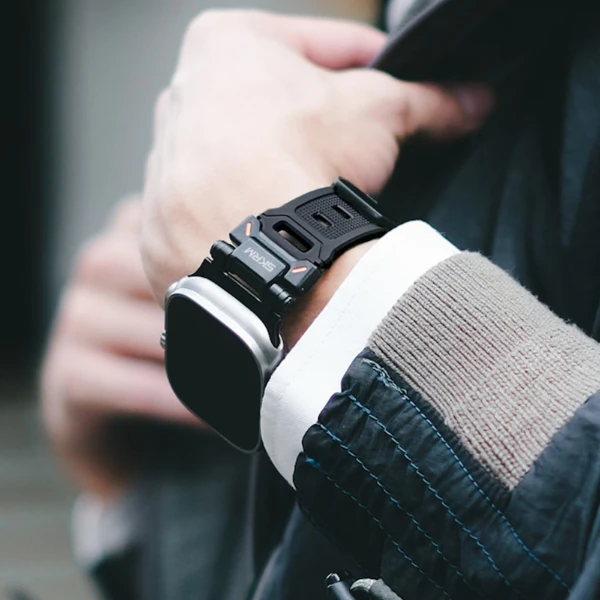 Skinarma apyrankė Titon Apple Watch Ultra 49mm juodos spalvos aprašymas - Prekės nuotrauka Skinarma apyrankė Titon Apple Watch Ultra 49mm juodos spalvos aprašymas - Prekės nuotrauka