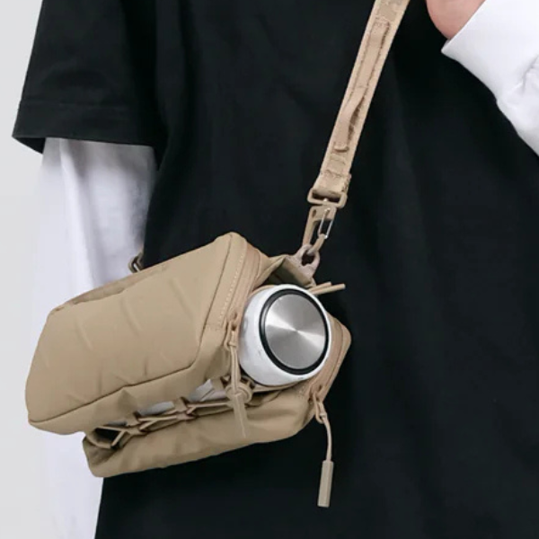Skinarma Phone Bag – Organizer Juno olive aprašymas - Prekės nuotrauka Skinarma Phone Bag – Organizer Juno olive aprašymas - Prekės nuotrauka