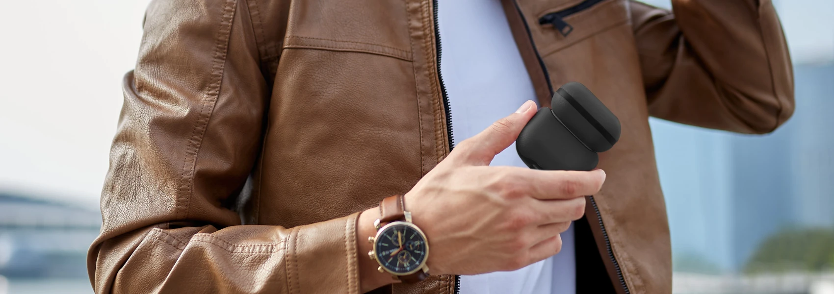 UNIQ dėklas Lyden DS AirPods 4 dallas juodas aprašymas - Prekės nuotrauka UNIQ dėklas Lyden DS AirPods 4 dallas juodas aprašymas - Prekės nuotrauka