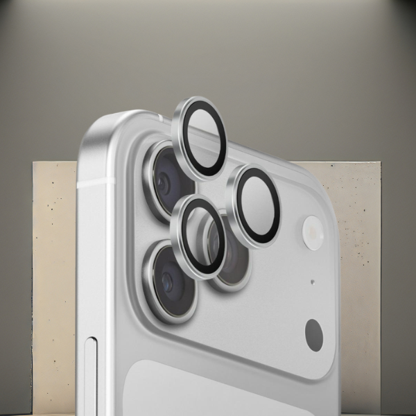 UNIQ Optix AluGuard (DX2) fotoaparato objektyvo apsauga, skirta iPhone 18 Pro / iPhone 18 Pro Max, sidabrinė aprašymas - Prekės nuotrauka