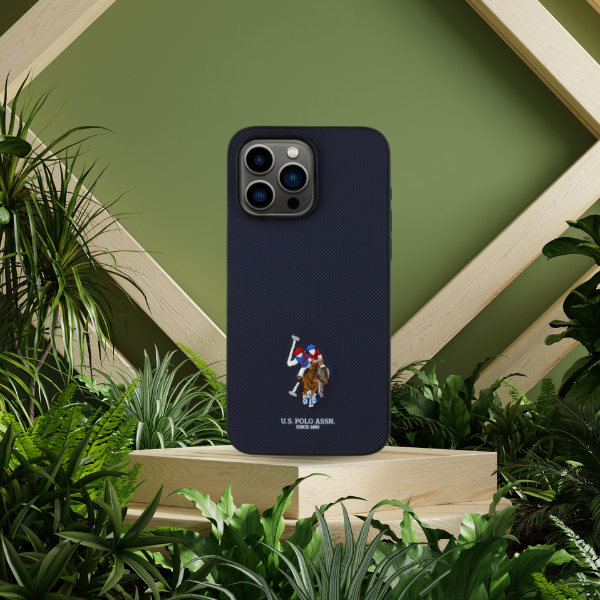 Us Polo Assn US Polo USHCP15XPEMV iPhone 15 Pro Max 6,7″ tamsiai mėlynas siuvinėtas dėklas DH Color aprašymas - Prekės nuotrauka