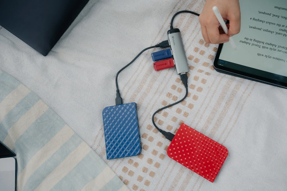 Verbatim Adapteris Hub USB-C - 4xUSB-A 3.2 pilkos spalvos 49147 aprašymas - Prekės nuotrauka