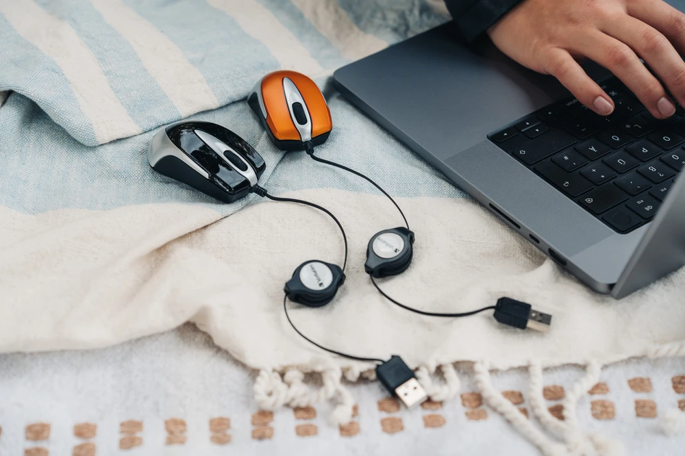Verbatim Go Mini kompiuterinė pelė USB A tipo Optinis 1000 DPI aprašymas - Prekės nuotrauka Verbatim Go Mini kompiuterinė pelė USB A tipo Optinis 1000 DPI aprašymas - Prekės nuotrauka