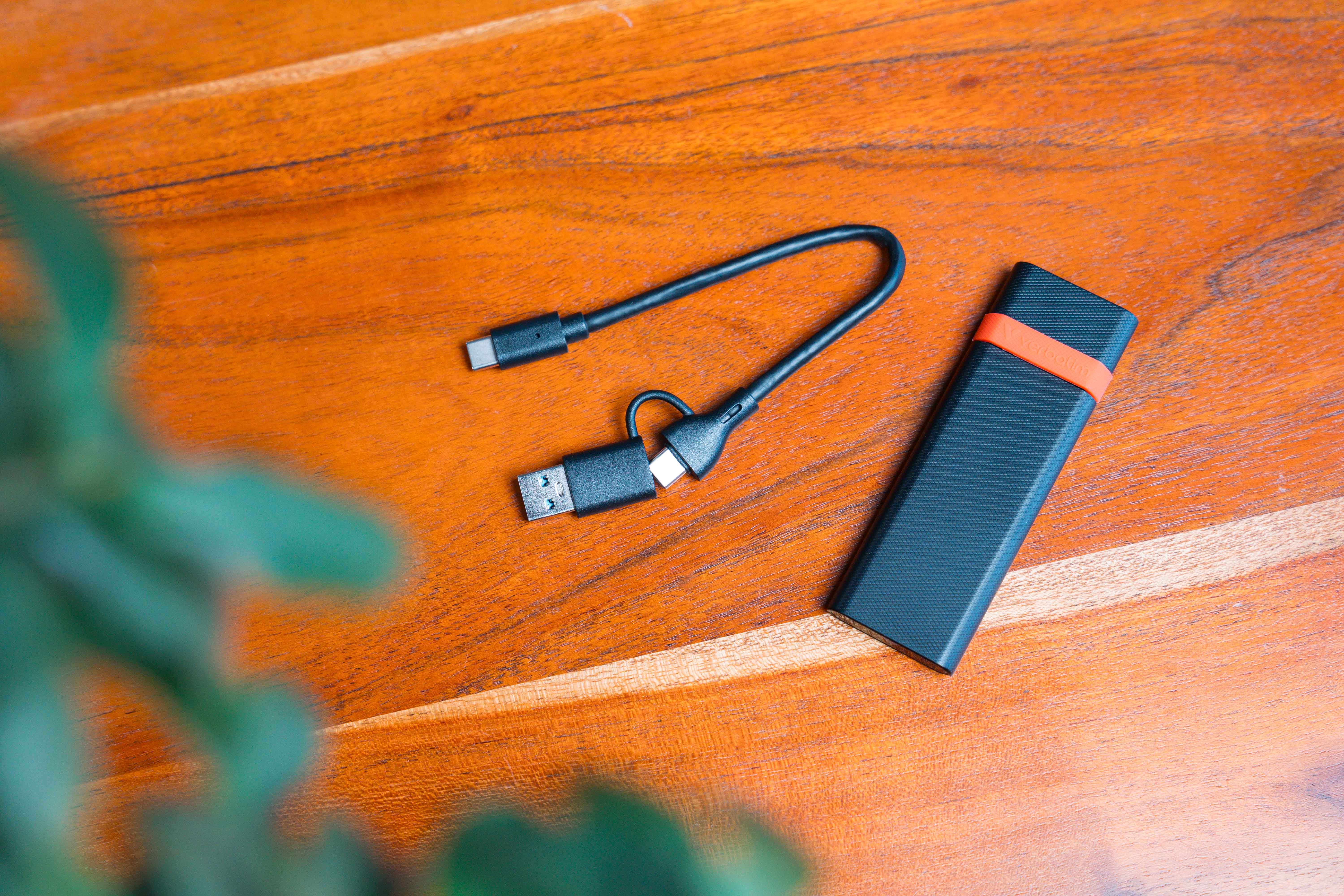 Verbatim M.2 NVMe USB 3.2 Gen 2 SSD išorinis korpusas su USB A/USB C kabeliu, juodas 32261 aprašymas - Prekės nuotrauka