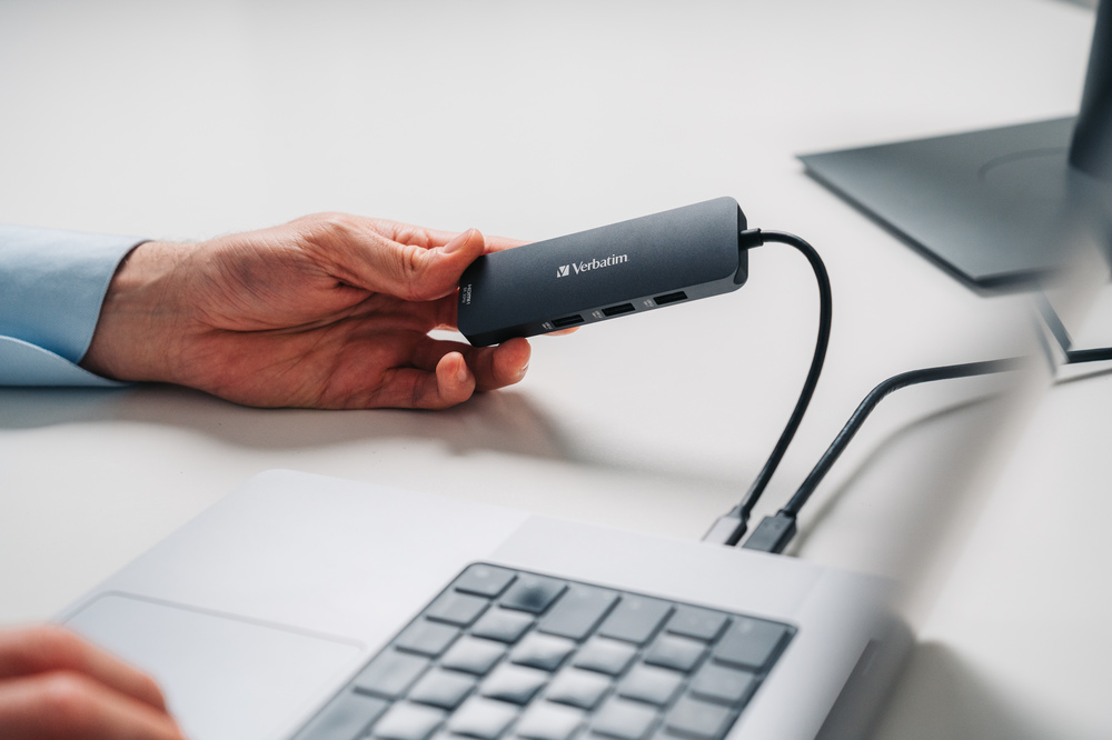 Verbatim USB-C šakotuvas (hub) – 2xHDMI/ 3xUSB-A/SD/Micro SD/USB-C pilkos spalvos 32151 aprašymas - Prekės nuotrauka