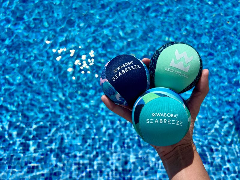 Waboba Seabreeze Ball (Product available in several colors – colors shipped at random) aprašymas - Prekės nuotrauka