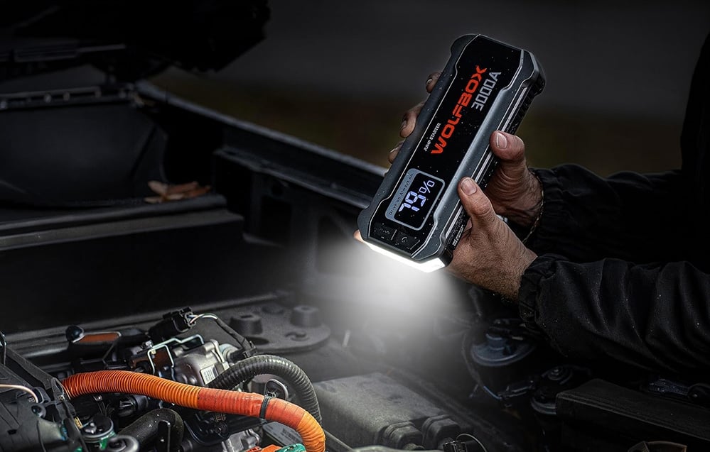 WOLFBOX MegaVolt 16 16 000 mAh 3 000 A automobilio užvedimo įrenginys aprašymas - Prekės nuotrauka