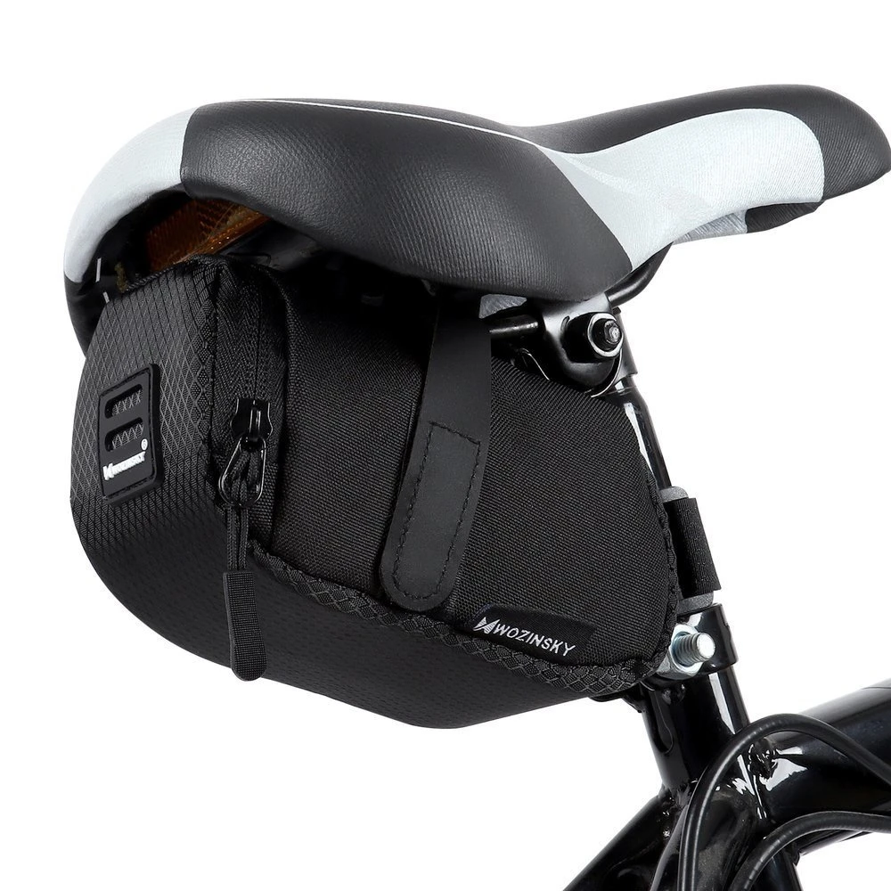 Wozinsky small bicycle saddle bag 0.6 l juodos spalvos (WBB8BK juodos spalvos) aprašymas - Prekės nuotrauka Wozinsky small bicycle saddle bag 0.6 l juodos spalvos (WBB8BK juodos spalvos) aprašymas - Prekės nuotrauka