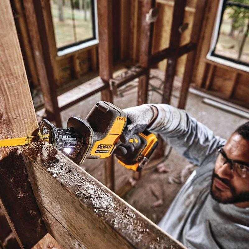 Dewalt bešepetėlinis tiesinis pjūklas DCS369N 18V be akumuliatoriaus ir kroviklio