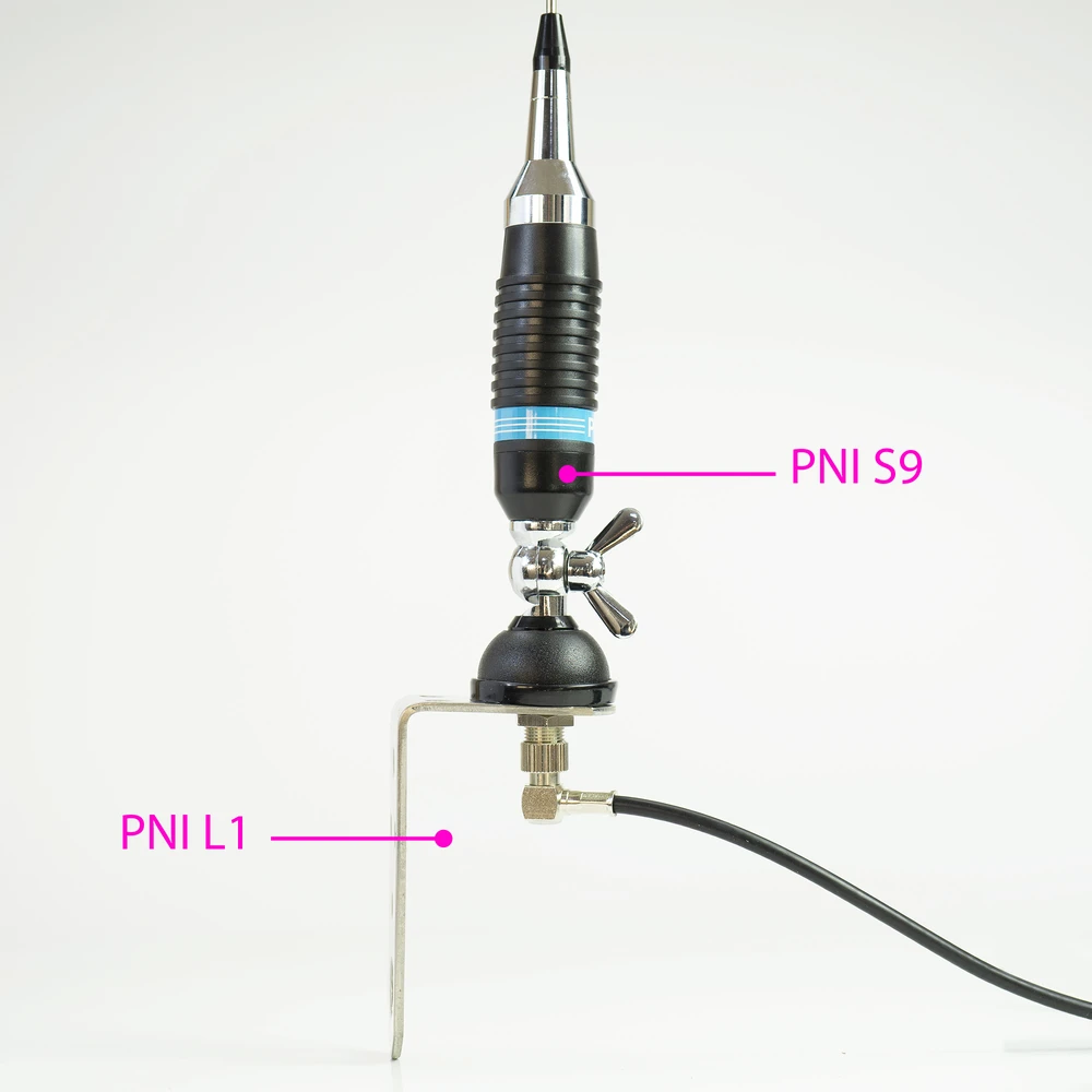 Dėžė 50 vienetų CB antenų PNI S9 su drugelio tipo laikikliu, antenos ilgis 120 cm, su 4 m RG58 kabeliu
