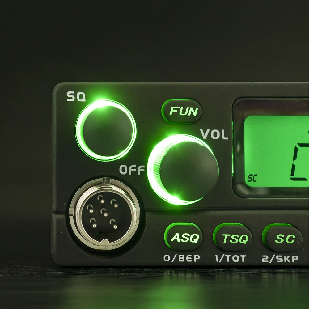 Dėžė su 10 vnt. CB radijo stotelių PNI Escort High Power 60 multistandard, FM/AM, ASQ, RF Gain, 12V