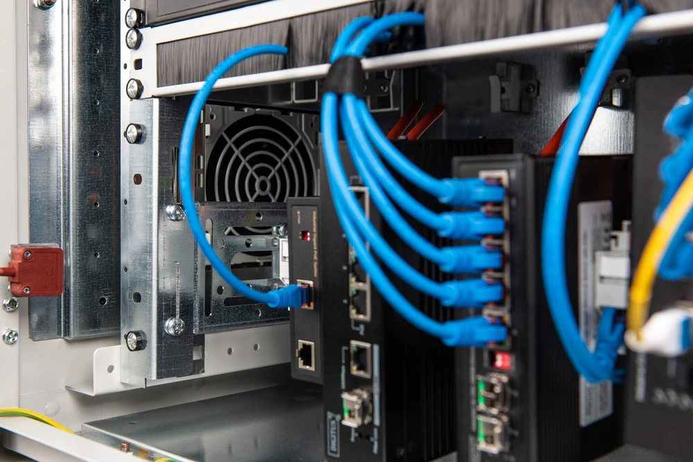 Digitus 483 mm (19 colių) DIN bėgio laikiklis, 4U | DN-19-DIN-4U