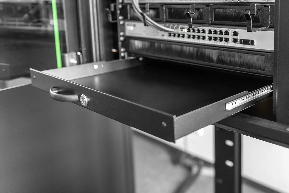 DIGITUS Schublade 1HE 483mm juodas abschliebar