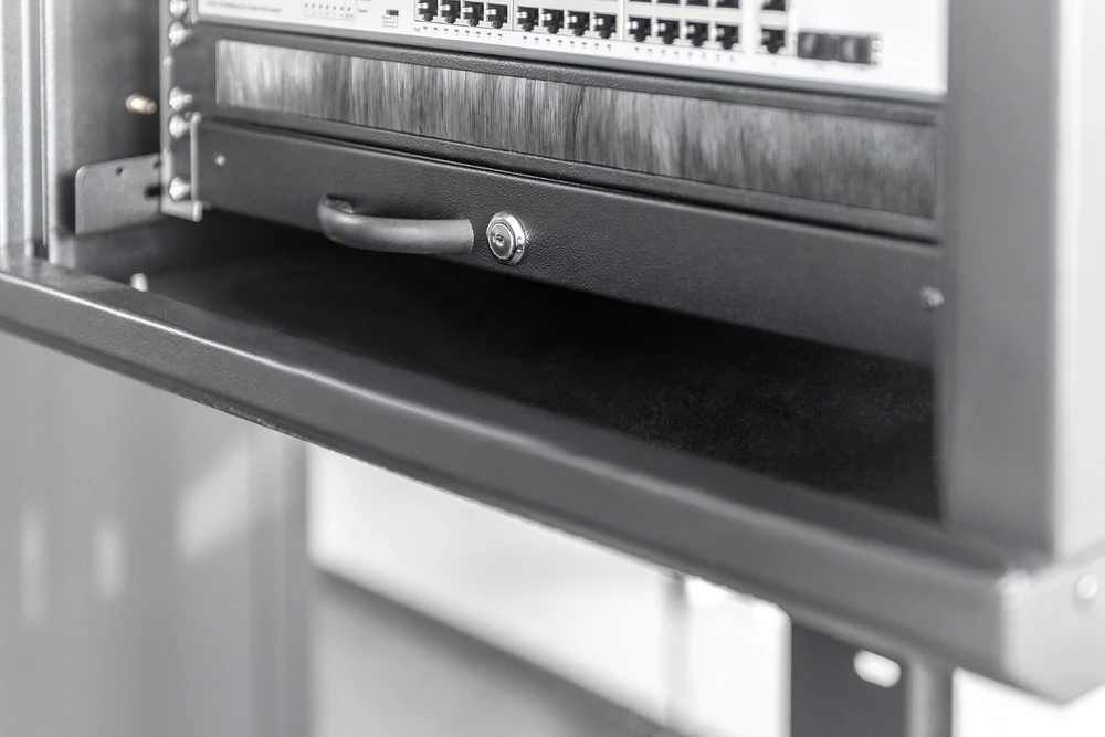 DIGITUS Schublade 1HE 483mm juodas abschliebar