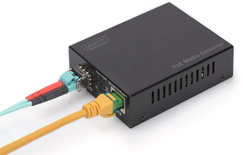 DIGITUS Gigabit Ethernet PoE+ Media Converter, SFP | Digitus