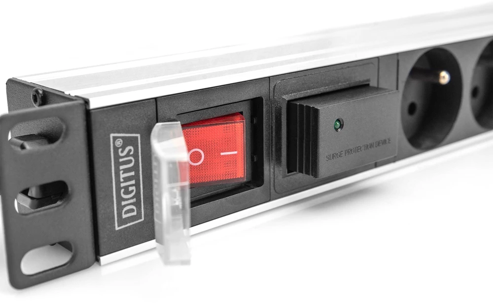 DIGITUS PDU 1U 7xCEE7/5 FR-Ausgnge 230V/16A juodas