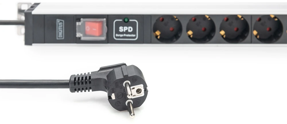 DIGITUS PDU 1HE 12xSchuko 16A Ausgnge 230V/16A juodas