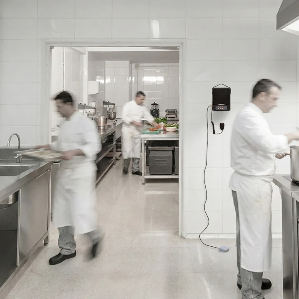Dynascan CHEF-1 446MHz, 0,5W, 16 kanalų PMR radijo stotelė su laisvų rankų PTT pedalu restoranams ir statybvietėms