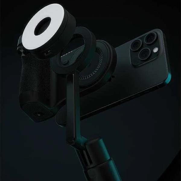 ENERGEA Portable LED Light Magear MagLight juodos spalvos MagSafe PG-MGLT-BLK