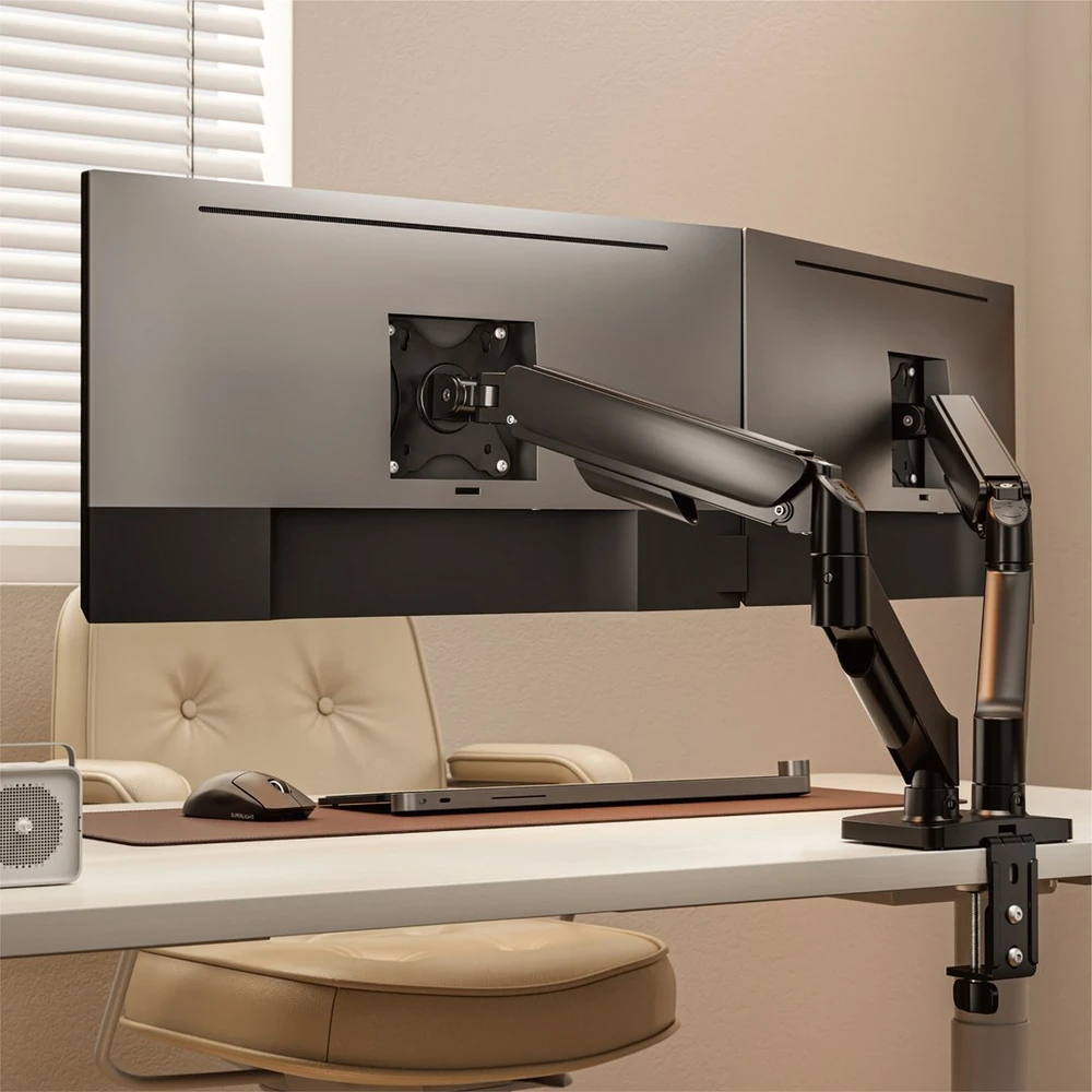 Equip 650131 monitoriaus laikiklis arba stovas 81,3 cm (32″) Stalas Juoda