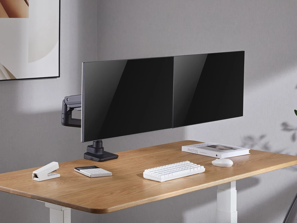 Equip 650182 monitoriaus laikiklis arba stovas 88,9 cm (35″) Stalas Juoda