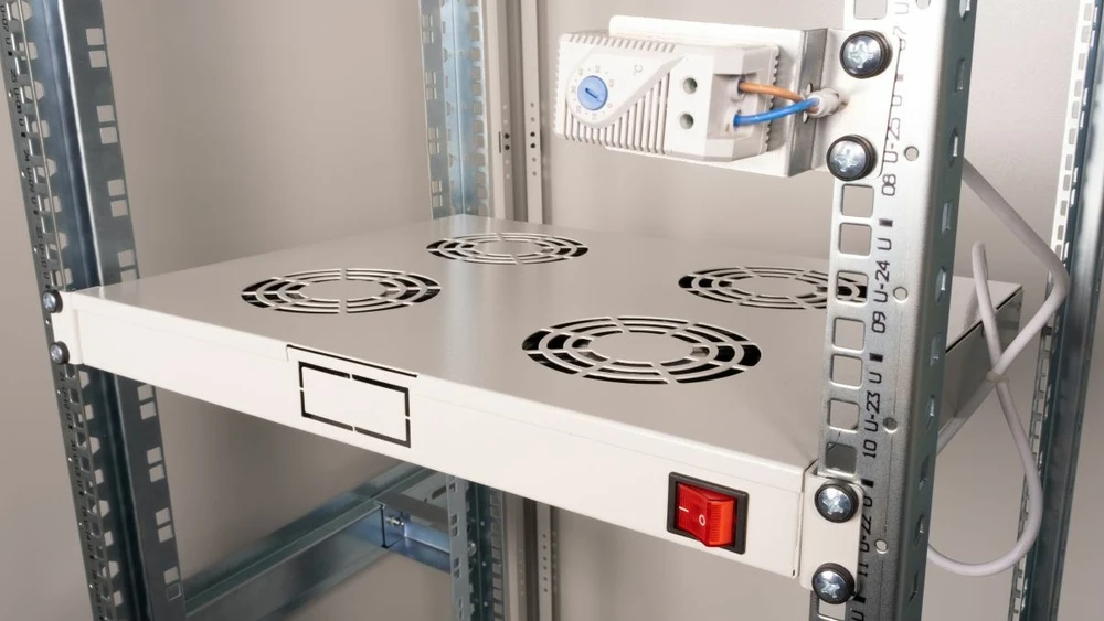 Equip EZF-4-G komutacinės spintos priedas Aušinamasis ventiliatorius