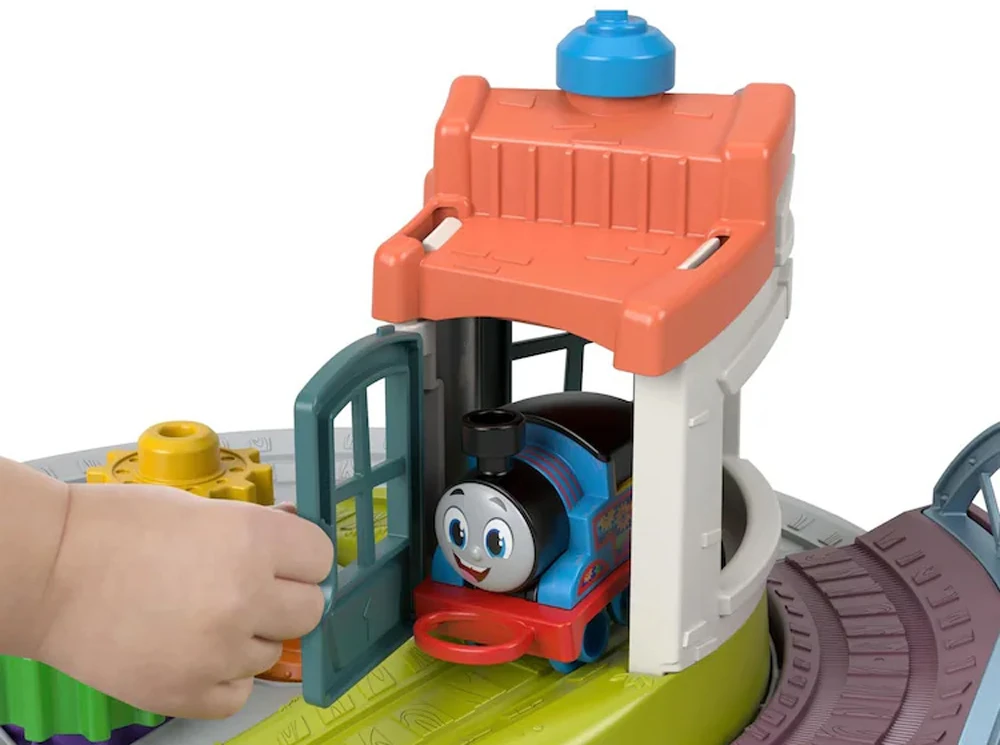 Fisher Price Žvejo Tomo ir draugų traukinukas Staliukas 360° 60cm interaktyvus + priedai ZA6183
