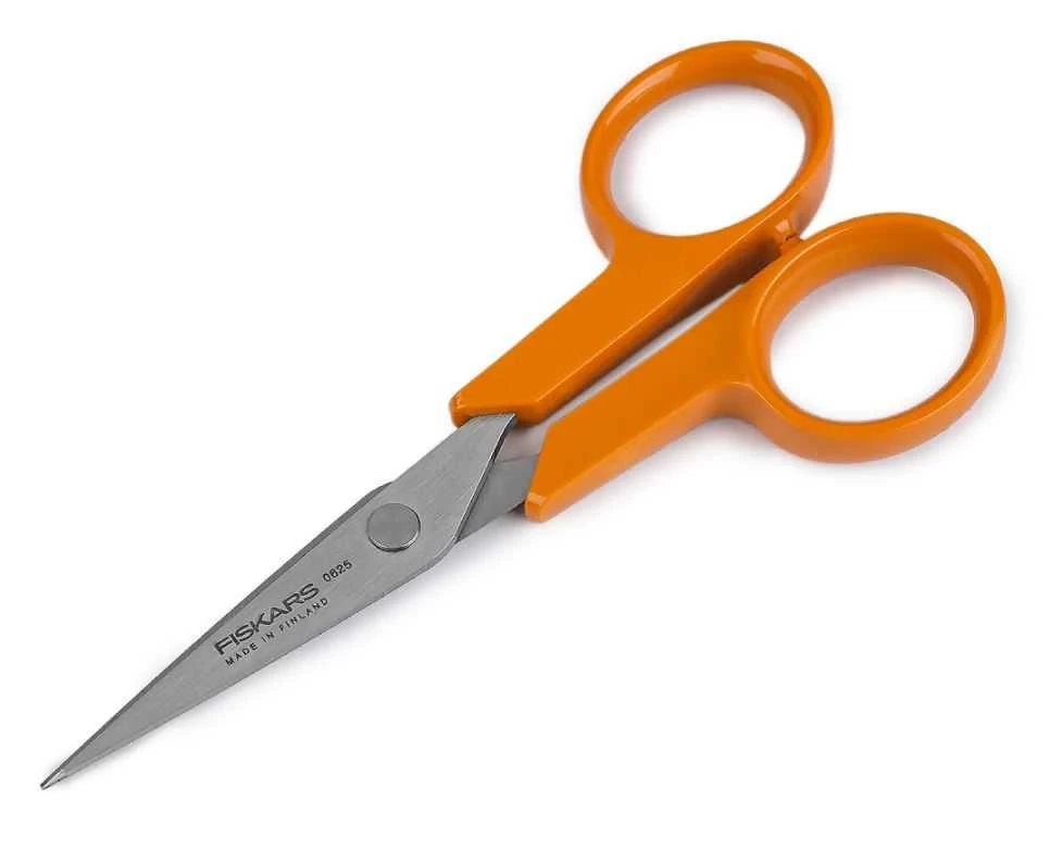FISKARS CLASSIC siuvinėjimo žirklės 10cm 1005143