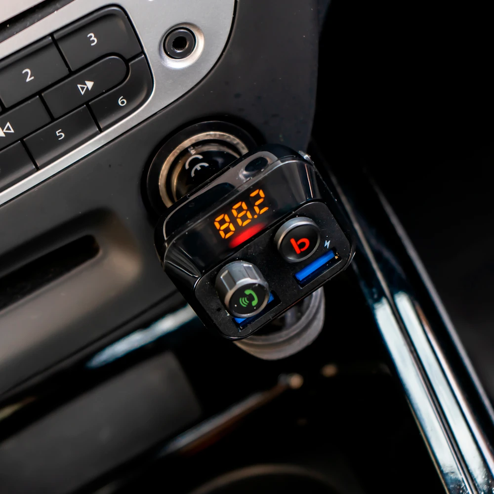 FM moduliatorius PNI Valentine F250 Bluetooth 5.0, MP3 grotuvas, FM siųstuvas, micro SD lizdas, dviguba USB jungtis, greitas mobiliojo įrenginio įkrovimas, „super bass“ mygtukas