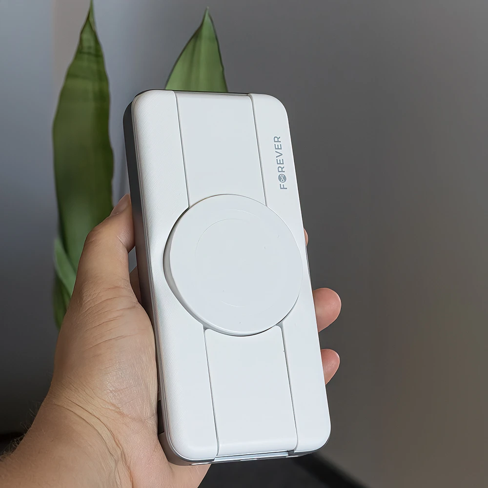 Forever belaidė išorinė baterija MATB-300 10000 mAh magnetinė 3in1 balta