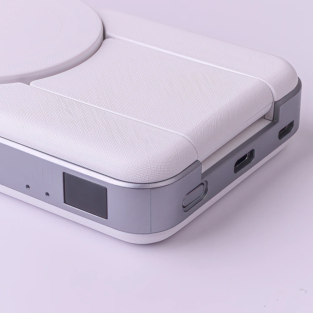 Forever belaidė išorinė baterija MATB-300 10000 mAh magnetinė 3in1 balta