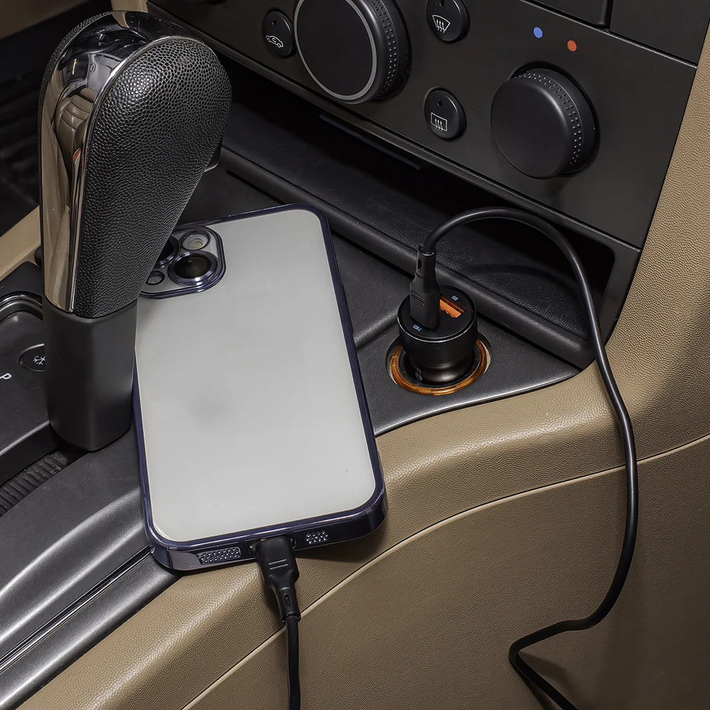 Automobilinis įkroviklis Forever CC-06 PD QC 1x USB-C 1x USB 20W juodas + USB-C – USB-C laidas 60W
