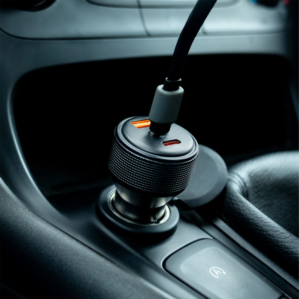 Forever CC-07-66ACC PD QC automobilinis įkroviklis 1x USB-A 2x USB-C 66W juodas
