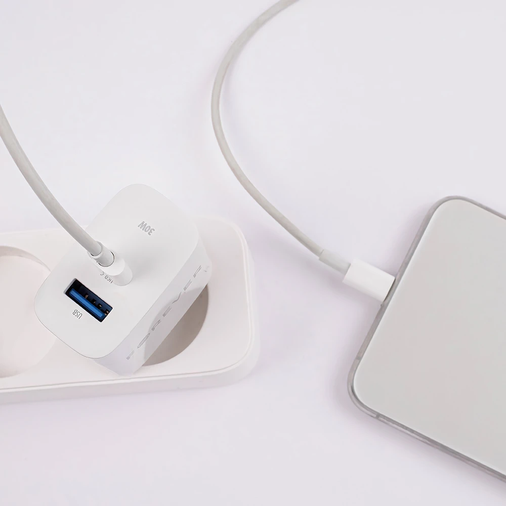 Forever TC-07-30AC PD QC įkroviklis 1x USB-C 1x USB 30W baltas