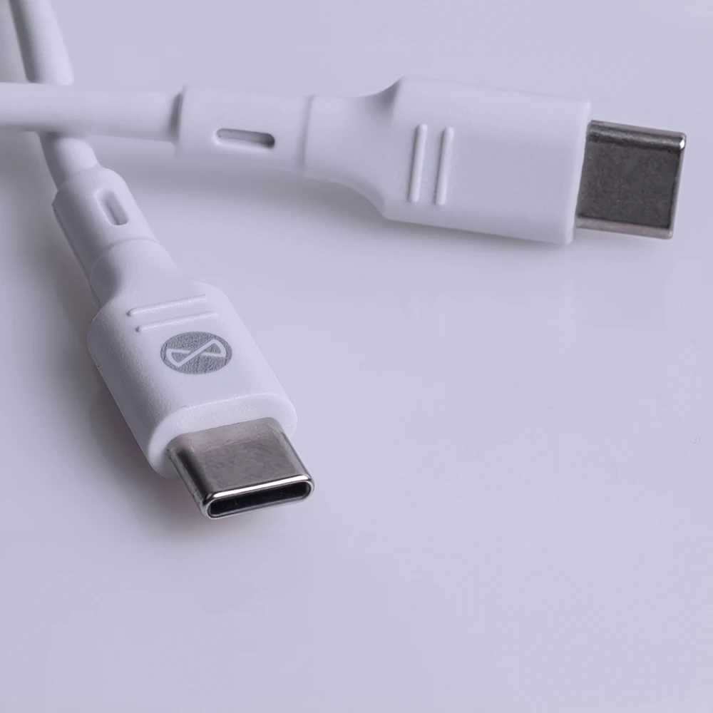 Forever TC-07-30AC PD QC įkroviklis 1x USB-C 1x USB 30W baltas + USB-C – USB-C laidas 60W