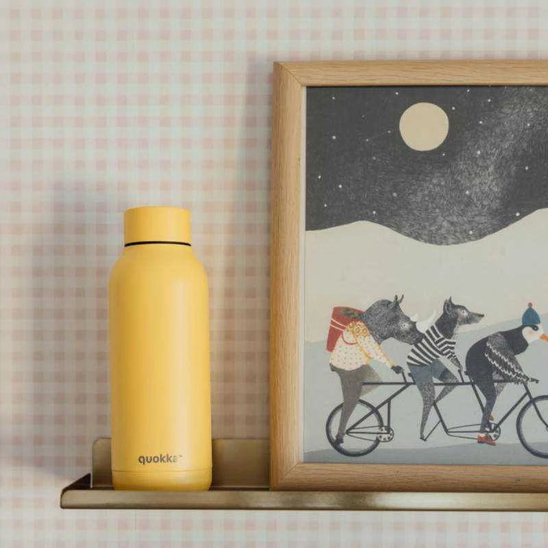 „Quokka Solid“ – nerūdijančio plieno termosas, 510 ml (šviesios geltonos spalvos)