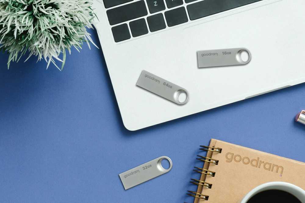 Blow PENDRIVE 64GB GOODRAM UNO3 USB3.2