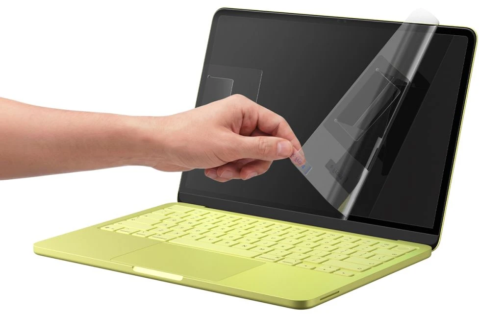 GRŪDINTAS STIKLAS SPIGEN GLAS.TR SLIM FC MACBOOK NEO 13 2026 Juodas