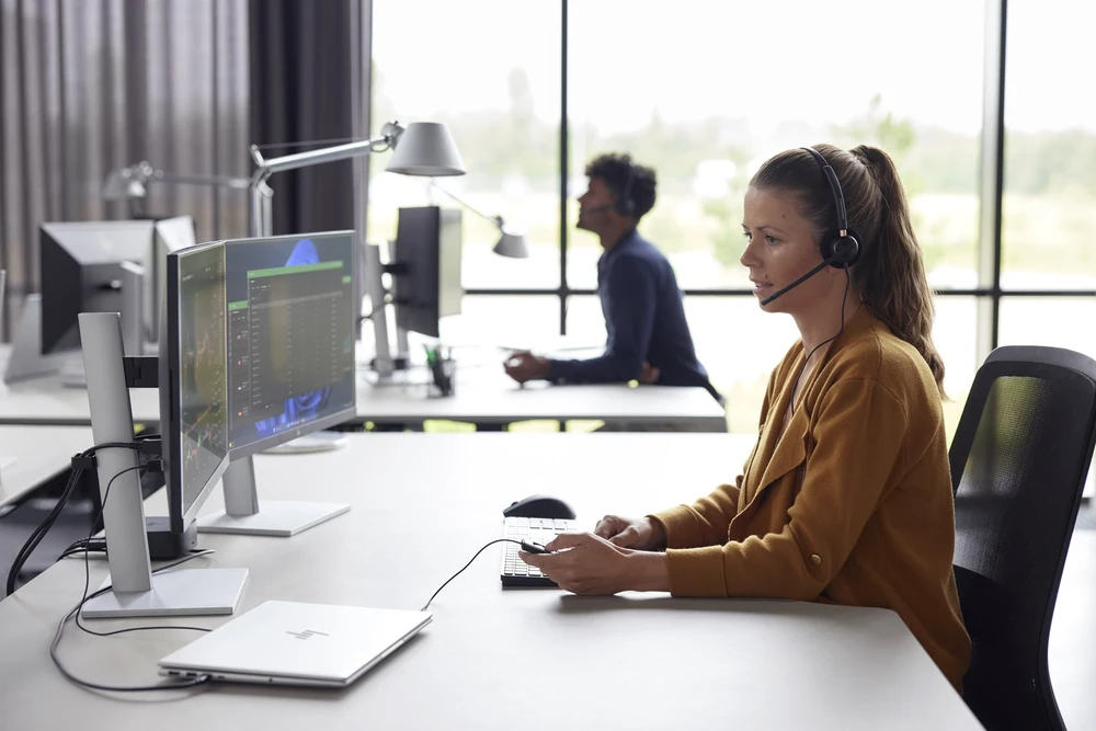 Hewlett Packard (HP) ENCOREPRO 525 USB-M KOMANDŲ SERTIFIKATAS - BINAURAL USB SKAMBUČIŲ CENTRAS Ausinės