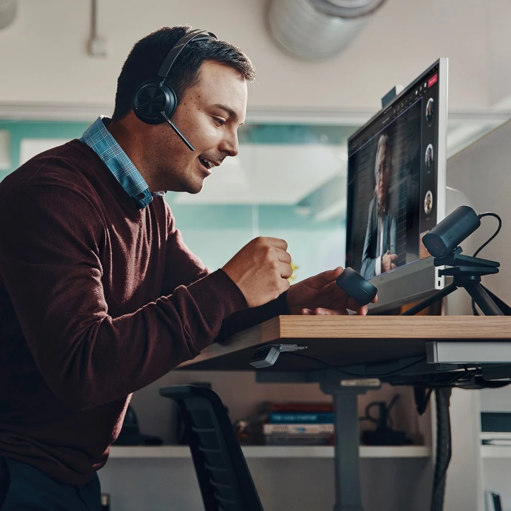 Hewlett Packard (HP) HP Poly Voyager Focus 2 Microsoft Teams sertifikuotas USB-C-C Ausinės +USB-C/A adapteris