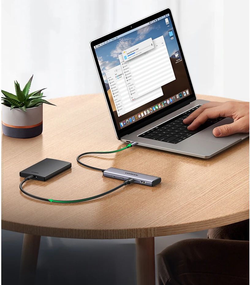 Adapteris HUB UGREEN CM473 USB-C su 2x USB-A, 2x USB-C
