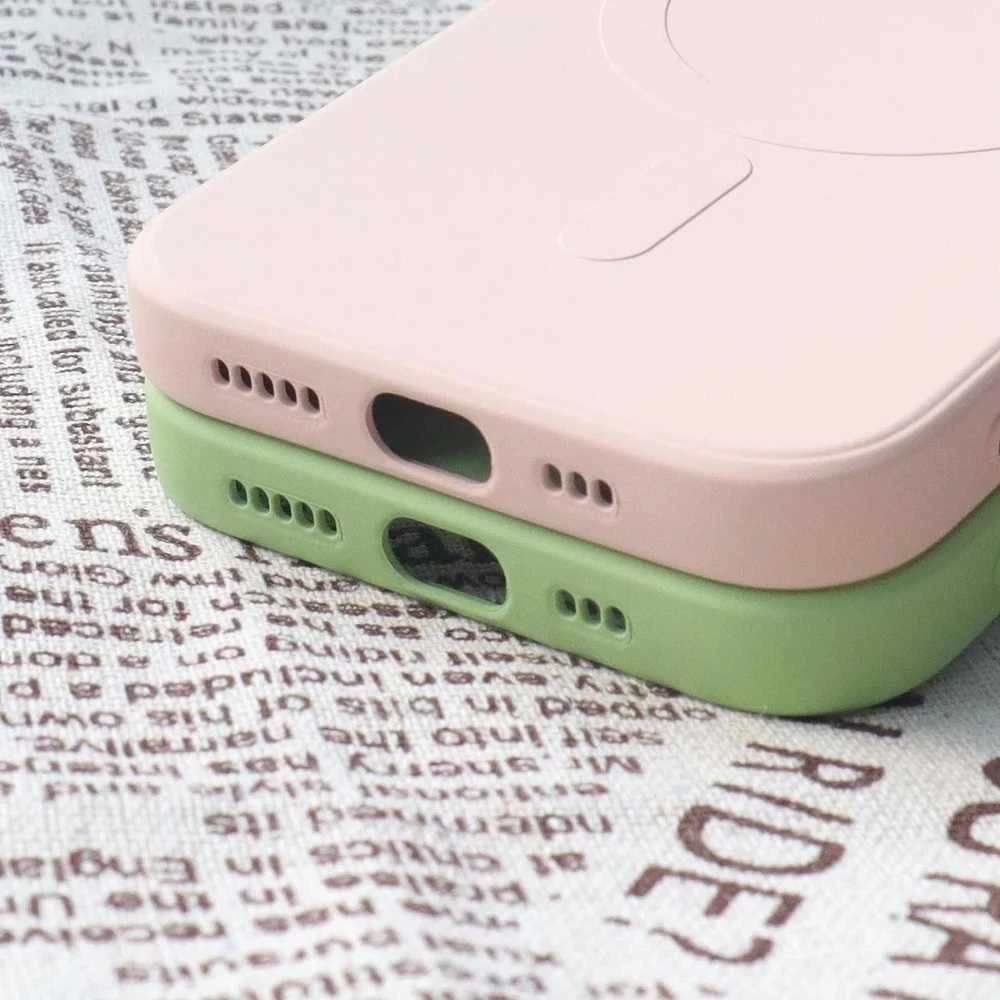 Hurtel Apple iPhone 14 Pro Max silikoninis Magnetic Magsafe - dėklas telefonui juodos spalvos