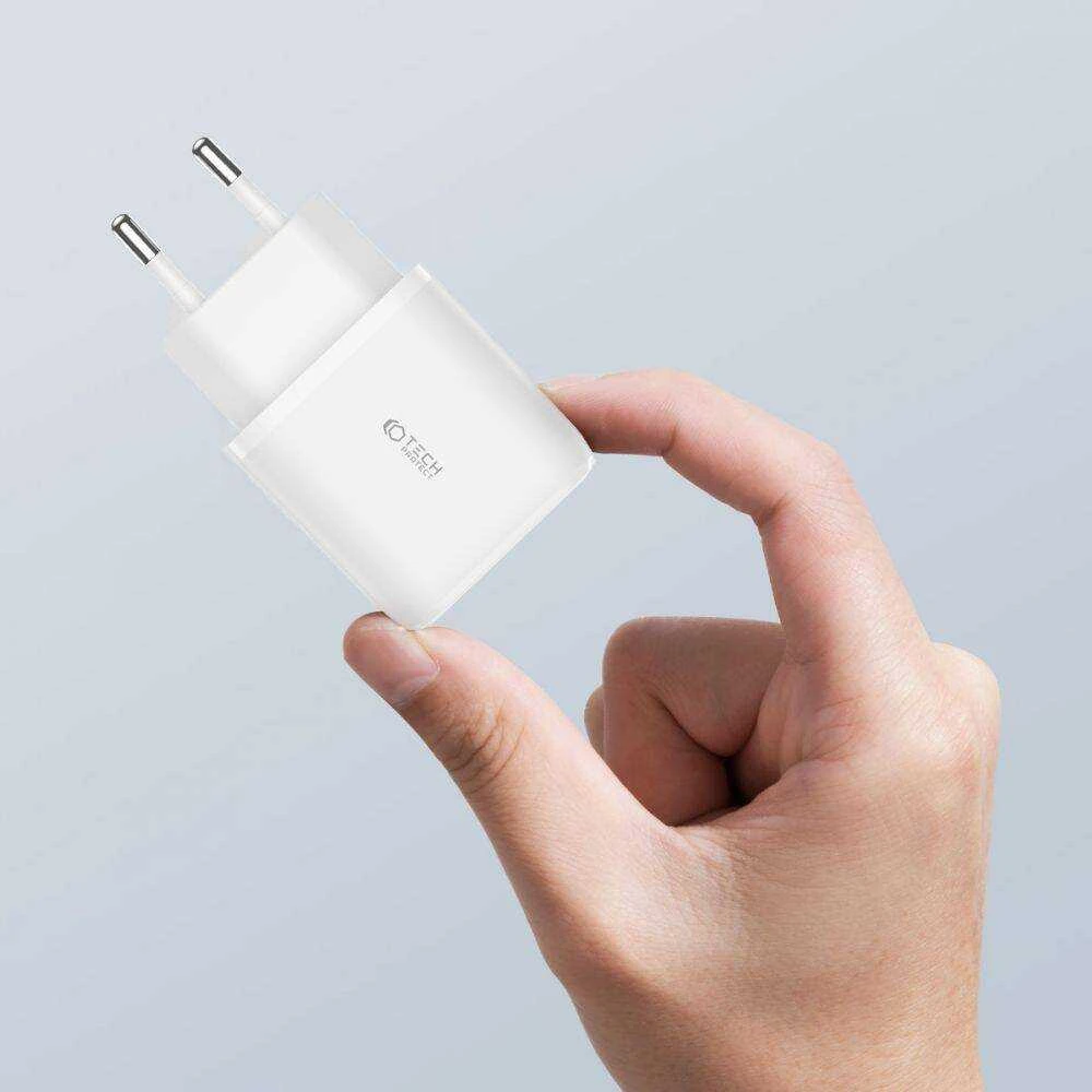 Įkroviklis 20W USB QC3.0 + USB-C PD Tech-Protect C20W baltos spalvos