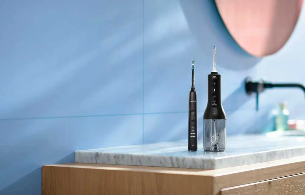 Burnos irigatorius ir dantų šepetėlis Philips Sonicare Cordless Power Flosser „DiamondClean 9000“  HX3886/43