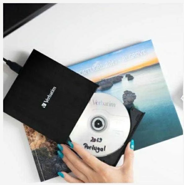 Išorinis otinis įrenginys Verbatim Slimline DVD USB2.0 juodos spalvos 53504