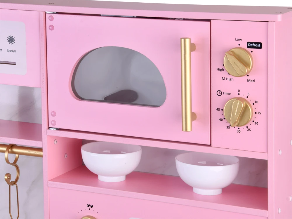 Jokomisiada Large interactive wooden kitchen with glamour auksinis accessories and ZA5933 kavos virimo aparatas