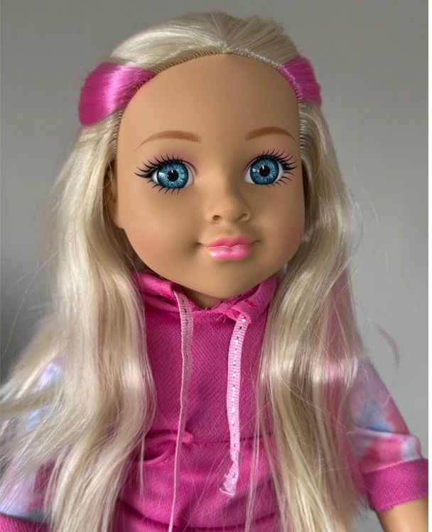 Jokomisiada Didelė sportinė lėlė 48 cm sportiniame kostiume + įmontuota melodija ir minkštas kūnas ZA5844